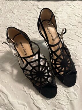 Unique Vintage Black Spiderweb Strappy Heeled Sandals